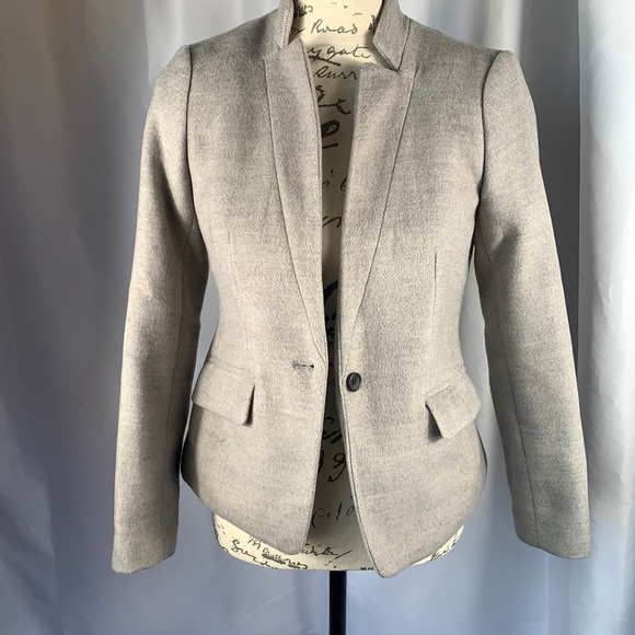 Banana Republic Jackets & Blazers - Banana Republic Blazer